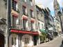  commerces dans une rue piétonne